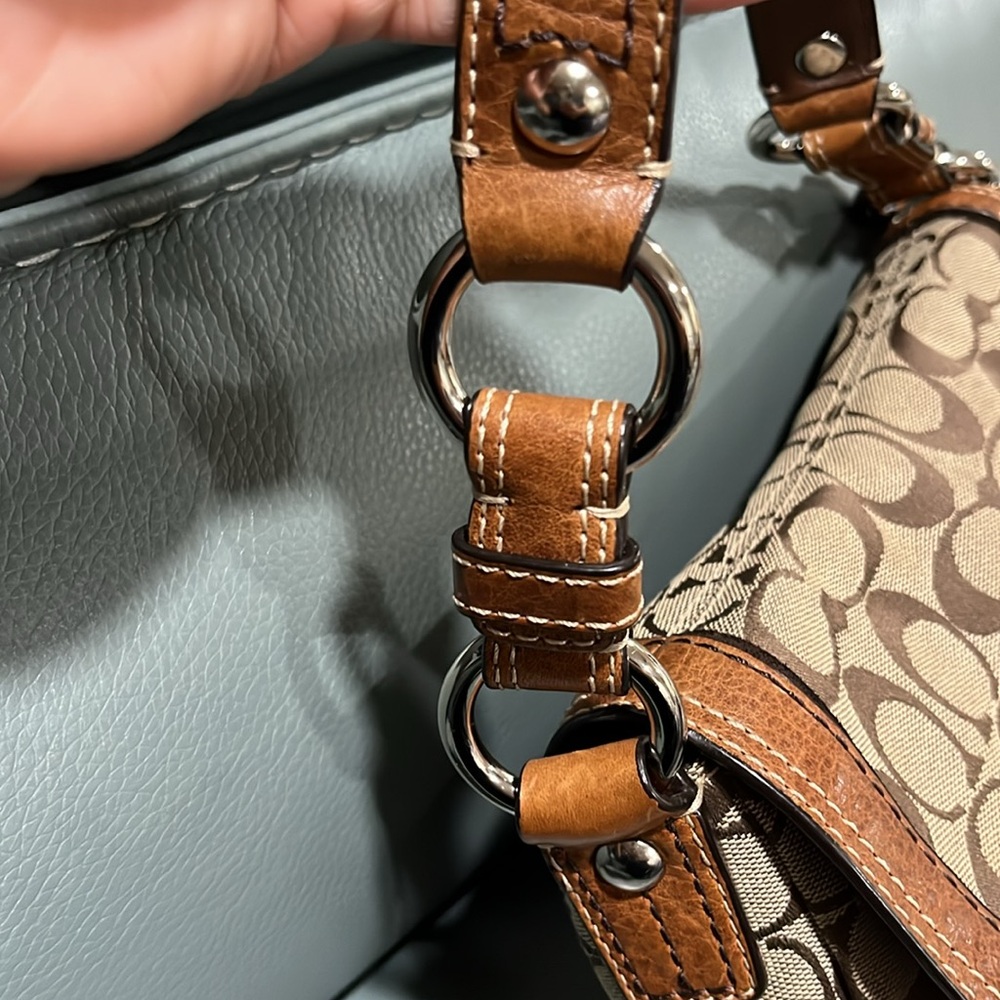 Coach Signature Brown and Tan Shoulder Bag - Picture 4 of 11